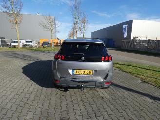 Peugeot 5008 1.2 PureTech GT-Line 1ste eigenaar dealer onderhouden!!! picture 4