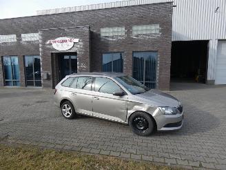 damaged passenger cars Skoda Fabia 1.2 TSI First Edition Style 2017/3