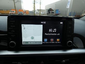 Kia Picanto 1.0 CVVT Design Ed. picture 17