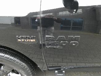 Dodge Ram 1500 SLT 5.7 V8 4X4 CC CLASSIC picture 11