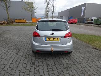 Kia Venga 1.4 CVVT X-pect picture 4