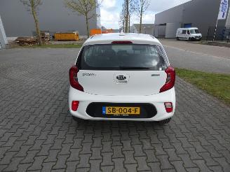 Kia Picanto 1.0 CVVT ComfortPlusLine Navigator picture 4