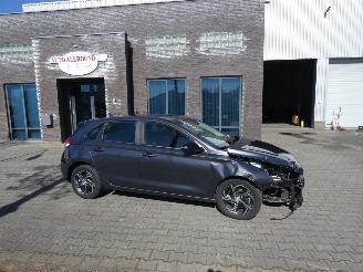 Coche accidentado Hyundai I-30 1.0 T-GDi MHEV Comfort Smart 2020/10