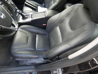 Volvo V-60 PLUG IN HYBRID 2.4 D6 AWD Pl.i Sum. picture 14