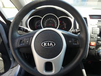 Kia Venga 1.4 CVVT X-pect picture 14