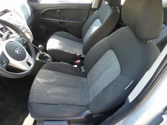 Kia Venga 1.4 CVVT X-pect picture 11