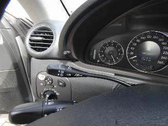 Mercedes CLK CLK 320 Avantgarde Cabrio picture 21