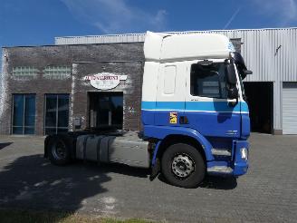 damaged trucks DAF CF 400 CF 400 SPACECAB 2016/3