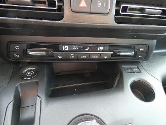 Opel Combo LIFE 1.2 T. L2H1 Edition picture 24