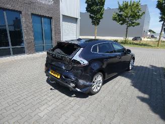 Volvo V-40 1.5 T3 Nordic+ picture 3