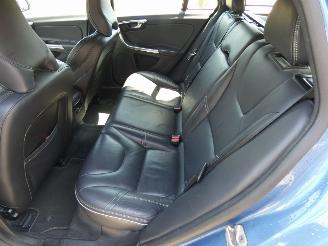 Volvo V-60 D6 Twin Engine R-Design picture 13