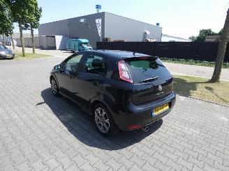 Fiat Punto 1.3 M-Jet Lounge picture 6