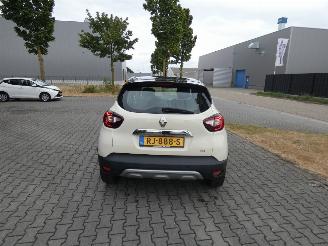 Renault Captur 0.9 TCe Intens picture 4