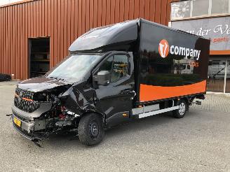 damaged commercial vehicles Renault Master E-Master 2026/3