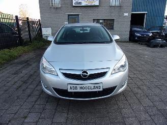 disassembly passenger cars Opel Astra 1.3 CDTI 16V EcoFlex (A13DTE(Euro 5)) [70kW] 2011/1
