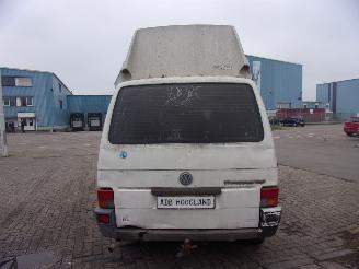 Volkswagen  Transporter T4 Van 2.4 D (AAB) [57kW] picture 4