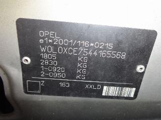 Opel Meriva MPV 1.6 (Z16SE) [64kW] picture 9