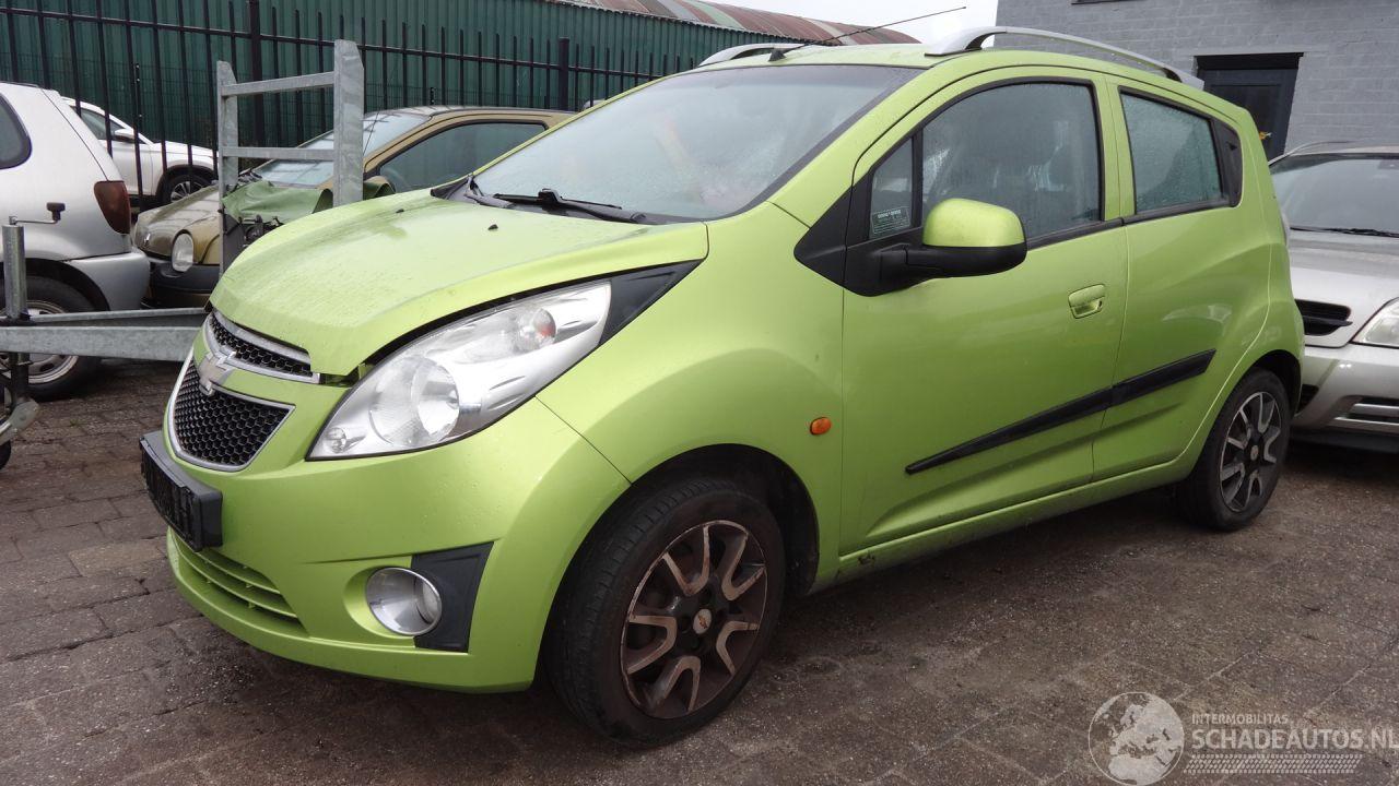 Chevrolet Spark (M300) Hatchback 1.0 16V Bifuel (LMT) [48kW]