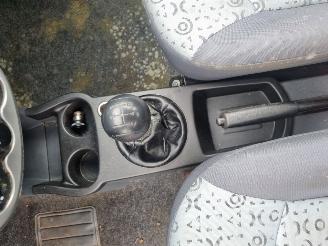 Chevrolet Matiz (M200) Hatchback 1.0 (LQ4(L4-61)) [49kW] picture 4