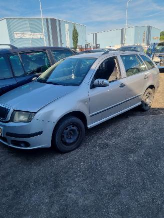 Skoda Fabia (6Y5) Combi 5-drs 1.4i 16V (AUA) [55kW] picture 7