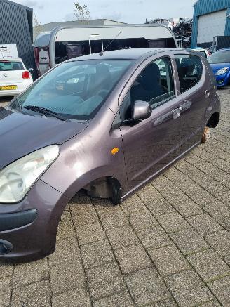 Nissan Pixo (D31S) Hatchback 1.0 12V (K10B(Euro 5)) [50kW]5-BAK picture 2