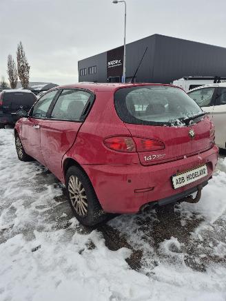 Alfa Romeo 147 (937) Hatchback 2.0 Twin Spark 16V (AR32.310) [110kW] 5-BAK picture 3