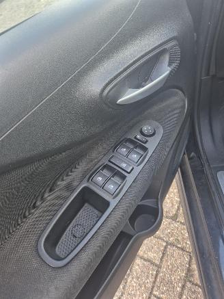 Fiat Punto III (199) Hatchback 0.9 TwinAir Turbo 100 (199.B.7000(Euro 6)) [74kW] 6-BAK picture 12