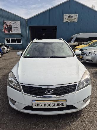 Sloopauto Kia Cee d Sporty Wagon (EDF) Combi 1.4 16V (G4FA) [66kW] 5-BAK 2010/1