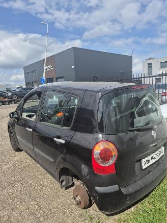 Renault Modus (JP) MPV 1.2 16V (D4F-740(D4F-D7)) [55kW] 5-BAK picture 3