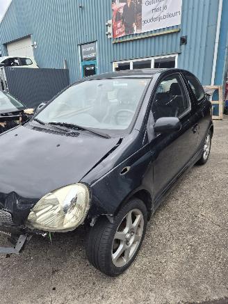 Toyota Yaris (P1) Hatchback 1.5 TS 16V VVT-i (1NZFE) [77kW] 5-BAK picture 2