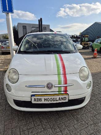 Unfallwagen Fiat 500 (312) Hatchback 1.4 16V (169.A.3000) [74kW] 5-BAK 2009/1