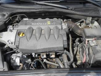 Renault Laguna 1.616v  82kw picture 5