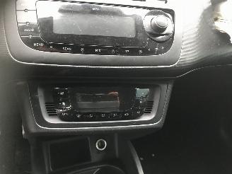 Seat Ibiza IV SC (6J1) Hatchback 3-drs 1.9 TDI 105 (BLS) [77kW] picture 8