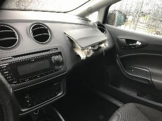 Seat Ibiza IV SC (6J1) Hatchback 3-drs 1.9 TDI 105 (BLS) [77kW] picture 7