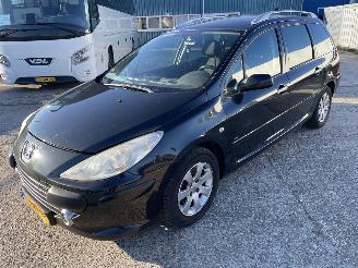 Peugeot 307 SW (3H) Combi 1.6 HDi 16V (DV6ATED4(9HX)) [66kW] 2005/9