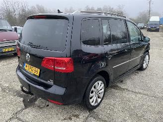 škoda osobní automobily Volkswagen Touran (1T3) MPV 1.2 TSI (CBZB) 2013/11