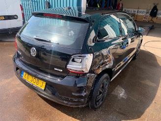Volkswagen Polo Polo V (6R) Hatchback 1.0 12V BlueMotion Technology (CHYA) [44kW] picture 13