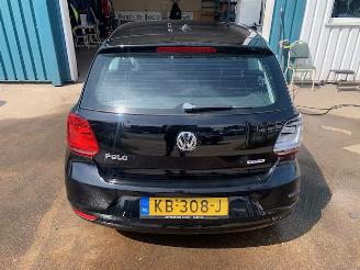 Volkswagen Polo Polo V (6R) Hatchback 1.0 12V BlueMotion Technology (CHYA) [44kW] picture 11