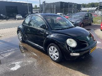 Volkswagen New-beetle New Beetle (9C1/9G1) Hatchback 3-drs 2.0 (AQY) [85kW picture 3