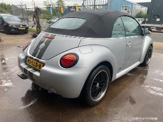 Volkswagen New-beetle New Beetle (1Y7) Cabrio 2.0 (AZJ) [85kW] picture 6