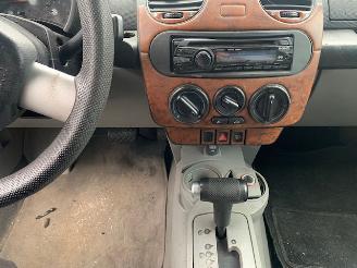 Volkswagen New-beetle New Beetle (1Y7) Cabrio 2.0 (AZJ) [85kW] picture 13