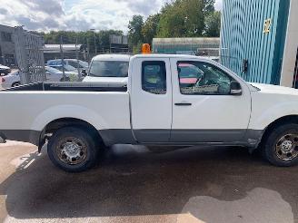 Nissan Navara Navara (D40) Pick-up 2.5 dCi 16V 4x4 (YD25DDTi) [140kW] picture 8