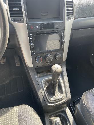 Chevrolet Captiva (C100) SUV 2.4 16V 4x2 (Z24SED) picture 7