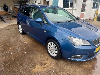 Seat Ibiza Ibiza ST (6J8) Combi 1.2 TDI Ecomotive (CFWA) [55kW] picture 3