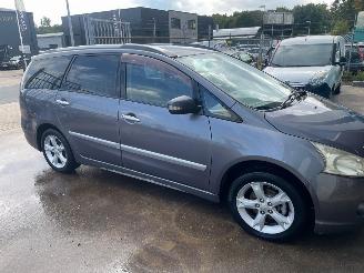 Mitsubishi Grandis Grandis (NA) MPV 2.4 16V MIVEC (4G69) [121kW] picture 3
