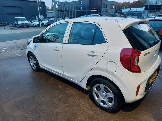 Kia Picanto Picanto (JA) Hatchback 1.0 12V (G3LD) [49kW] picture 4