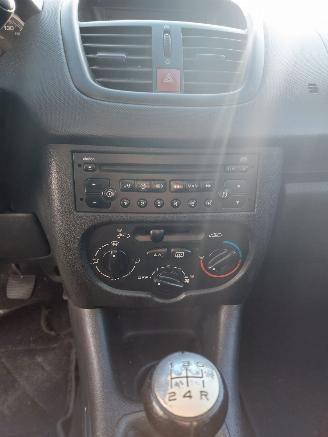 Peugeot 206+ 206+ (2L/M) Hatchback 1.1 XR,XS (TU1JP(HFV) picture 8