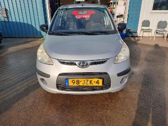 Hyundai I-10 i10 (F5) Hatchback 1.1i 12V (G4HG) [49kW] picture 2