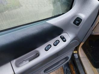 Ford USA Explorer Explorer (UN105/150) SUV 4.0 V6 4x2 (99EA(V6)) [150kW] picture 7