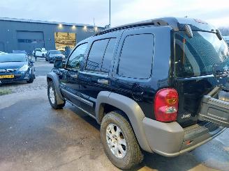 Jeep Cherokee Cherokee/Liberty (KJ) Terreinwagen 2.8 CRD 16V 4x4 Automaat picture 4